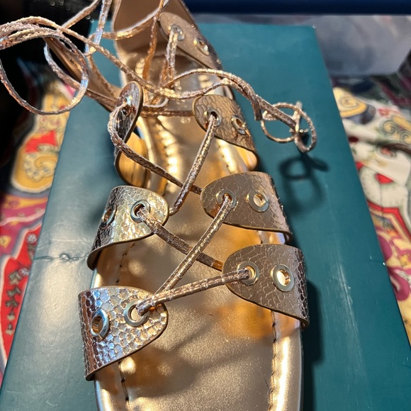 AEROSOL’s never been worn. Rose gold lace up Greek sandals size 8.5 - Picture 2 of 4